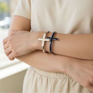 Stylish Navy & Cream Cross Bracelet